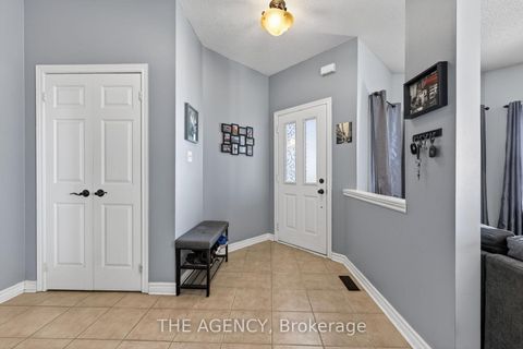 Photo 7 at 21 Silver Trail, Ardagh, Barrie