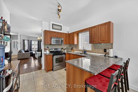Photo 11 at 21 Silver Trail, Ardagh, Barrie