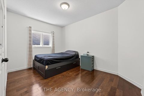Photo 24 at 21 Silver Trail, Ardagh, Barrie