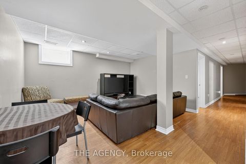 Photo 33 at 21 Silver Trail, Ardagh, Barrie