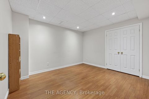 Photo 38 at 21 Silver Trail, Ardagh, Barrie