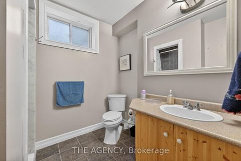 Photo 40 at 21 Silver Trail, Ardagh, Barrie