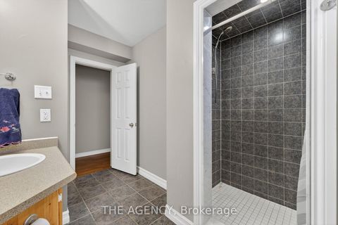 Photo 41 at 21 Silver Trail, Ardagh, Barrie