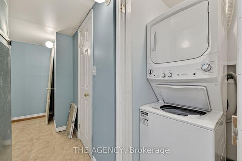Photo 43 at 21 Silver Trail, Ardagh, Barrie