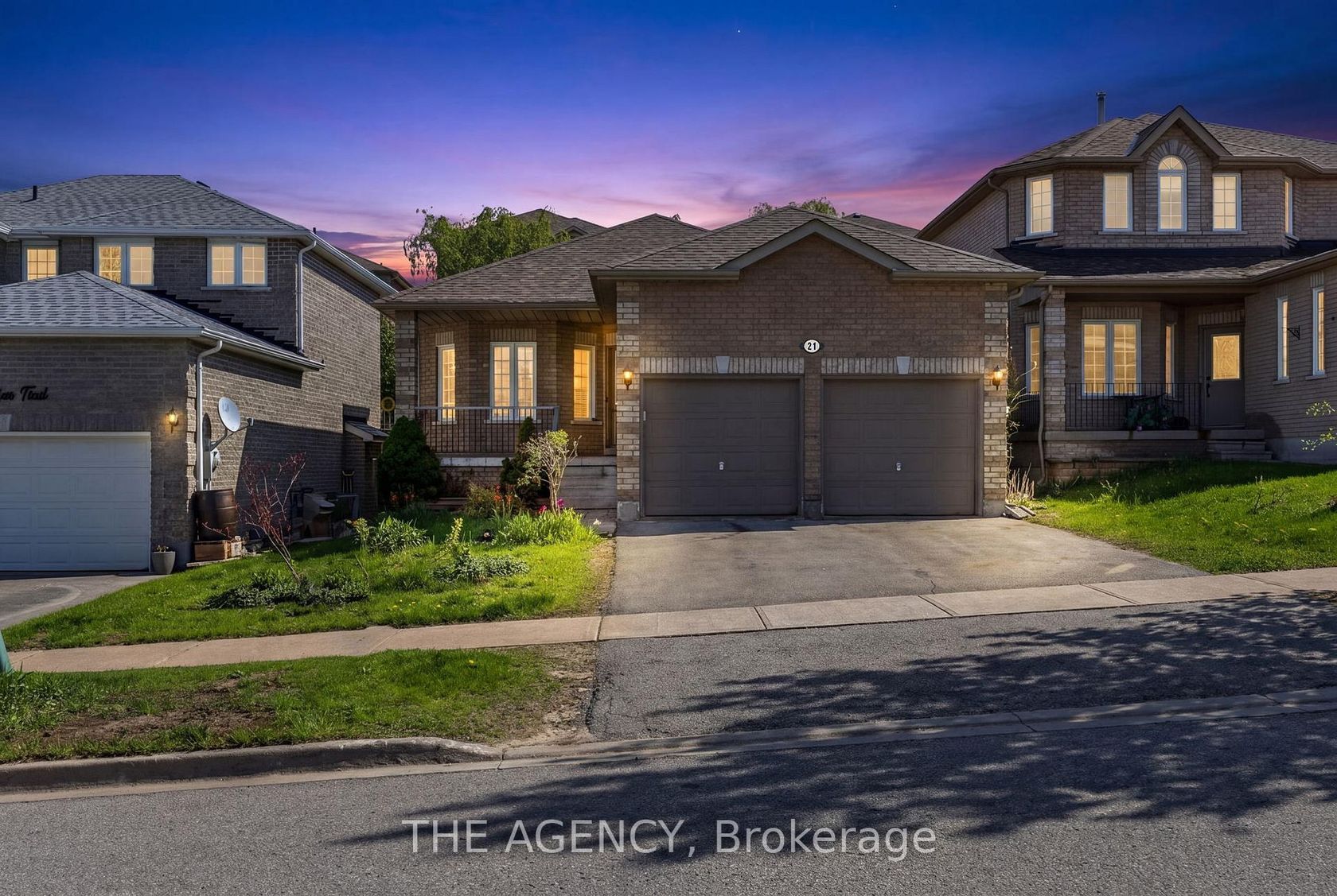 21 Silver Trail, Ardagh, Barrie photo 1