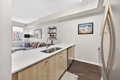 Photo 8 at 21 - 871 Wilson Avenue, CFB, Toronto