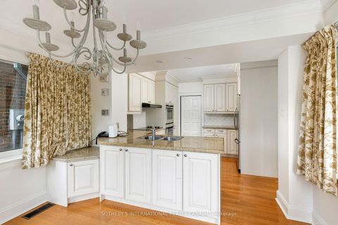 Photo 10 at 38 Edenbrook Hill, Humber Valley, Toronto