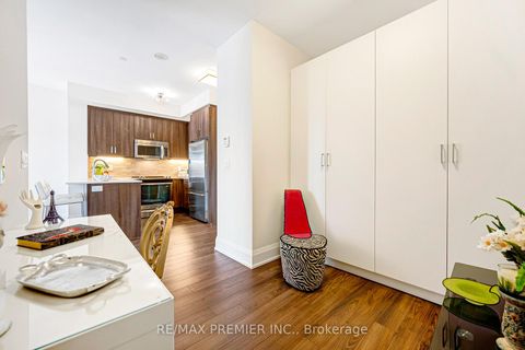 Photo 12 at 810 - 2 Old Mill Drive, Swansea, Toronto