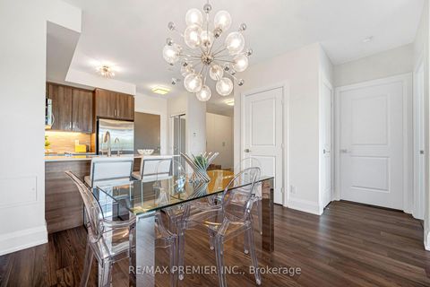 Photo 16 at 810 - 2 Old Mill Drive, Swansea, Toronto