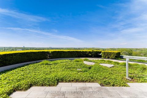 Photo 32 at 810 - 2 Old Mill Drive, Swansea, Toronto