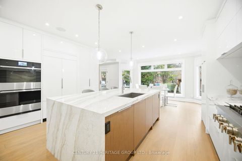 Photo 2 at 59 Estate Garden Drive, Oak Ridges, Richmond Hill