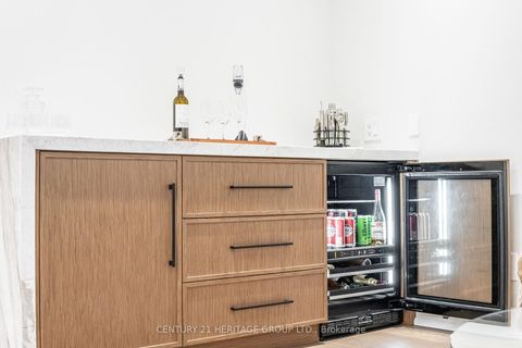Photo 10 at 59 Estate Garden Drive, Oak Ridges, Richmond Hill