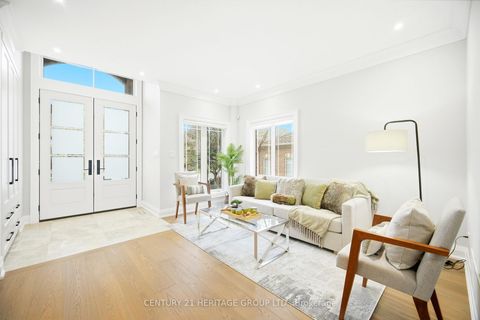 Photo 15 at 59 Estate Garden Drive, Oak Ridges, Richmond Hill