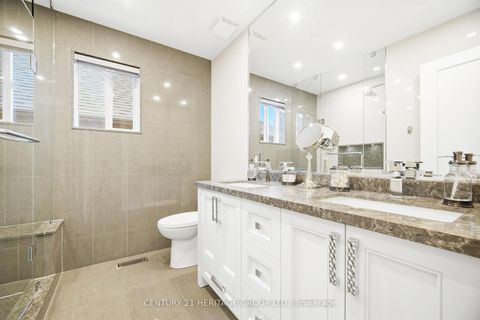 Photo 27 at 59 Estate Garden Drive, Oak Ridges, Richmond Hill