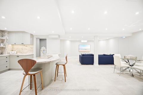 Photo 35 at 59 Estate Garden Drive, Oak Ridges, Richmond Hill