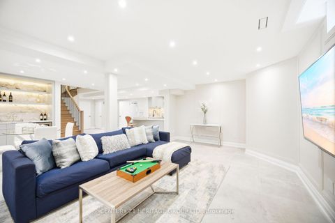 Photo 40 at 59 Estate Garden Drive, Oak Ridges, Richmond Hill
