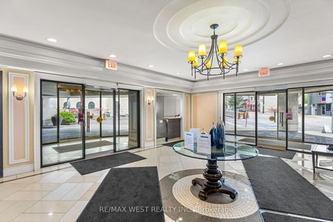 Photo 1 at 511 - 25 Earlington Avenue, Kingsway South, Toronto