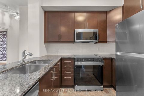 Photo 8 at 511 - 25 Earlington Avenue, Kingsway South, Toronto