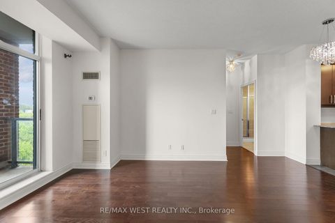 Photo 15 at 511 - 25 Earlington Avenue, Kingsway South, Toronto