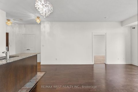 Photo 16 at 511 - 25 Earlington Avenue, Kingsway South, Toronto