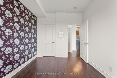 Photo 18 at 511 - 25 Earlington Avenue, Kingsway South, Toronto