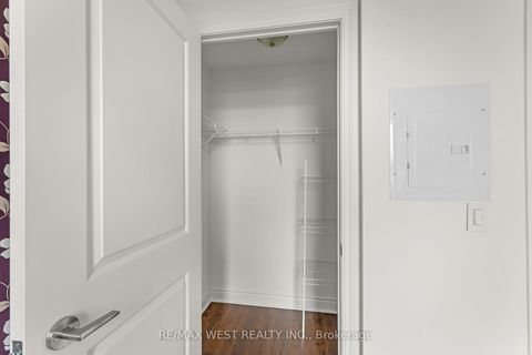 Photo 19 at 511 - 25 Earlington Avenue, Kingsway South, Toronto