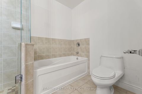 Photo 26 at 511 - 25 Earlington Avenue, Kingsway South, Toronto