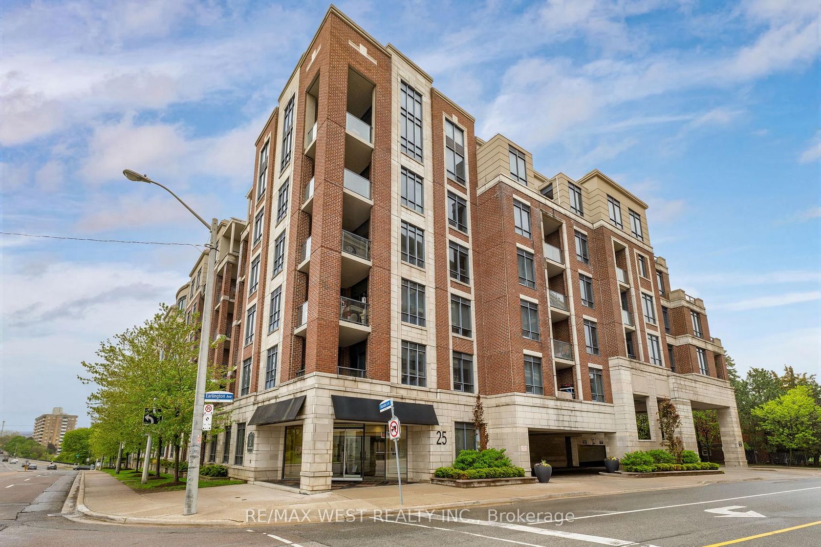 511 - 25 Earlington Avenue, Kingsway South, Toronto photo number 2