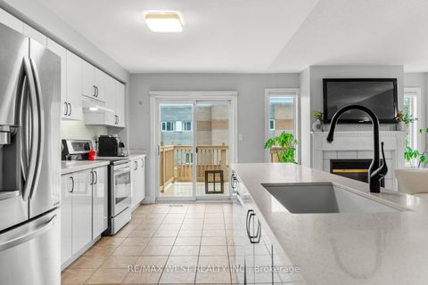Photo 9 at 284 Monte Carlo Drive, Sonoma Heights, Vaughan