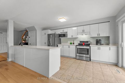 Photo 11 at 284 Monte Carlo Drive, Sonoma Heights, Vaughan