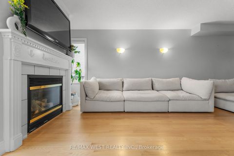 Photo 13 at 284 Monte Carlo Drive, Sonoma Heights, Vaughan