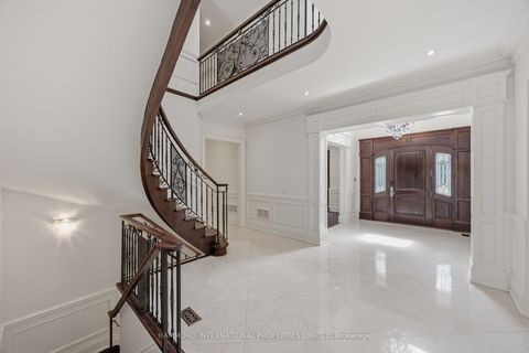 Photo 3 at 40 Maryvale Crescent, South Richvale, Richmond Hill