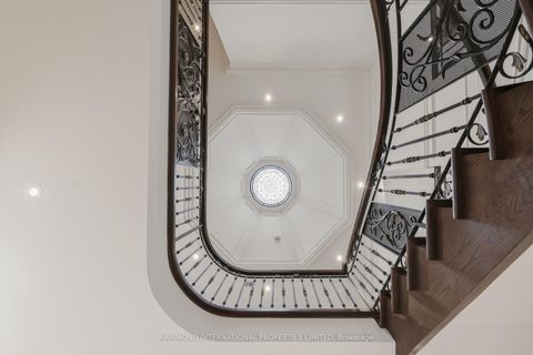 Photo 4 at 40 Maryvale Crescent, South Richvale, Richmond Hill