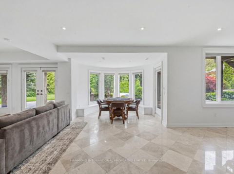 Photo 11 at 40 Maryvale Crescent, South Richvale, Richmond Hill