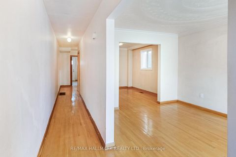 Photo 8 at 76 Main Street, Danforth, Toronto