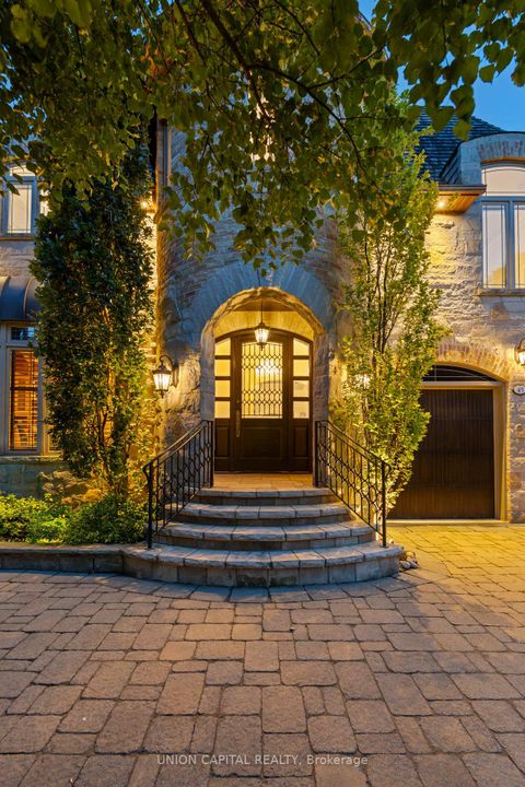 Photo 1 at 45 Gordon Road, Windfields, Toronto