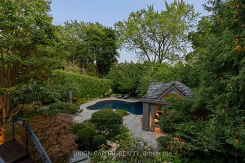 Photo 2 at 45 Gordon Road, Windfields, Toronto