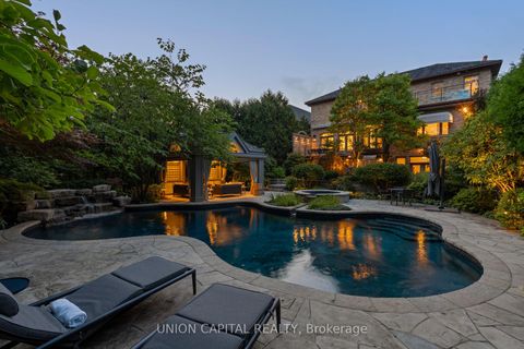 Photo 7 at 45 Gordon Road, Windfields, Toronto