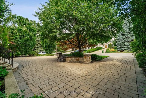 Photo 9 at 45 Gordon Road, Windfields, Toronto