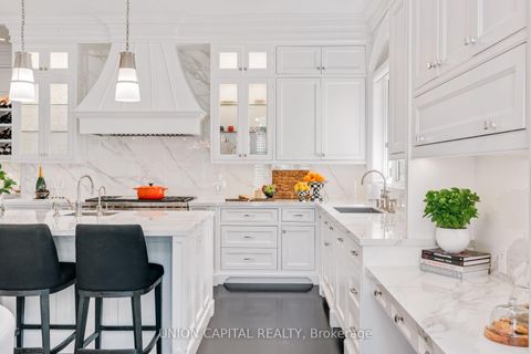 Photo 34 at 45 Gordon Road, Windfields, Toronto