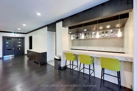 Photo 24 at 314 - 3700 Highway 7 Road, Vaughan Corporate Centre, Vaughan