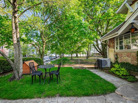 Photo 1 at 4 Silver Birch Avenue, The Beaches, Toronto