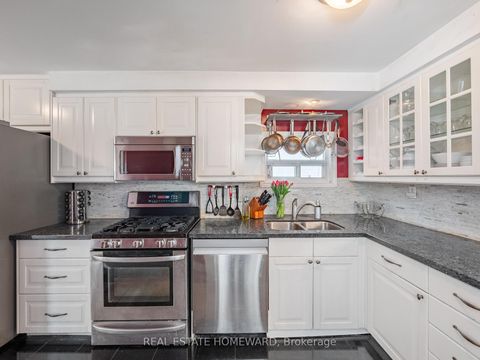 Photo 7 at 4 Silver Birch Avenue, The Beaches, Toronto