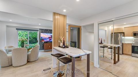 Photo 8 at 48 Gray Crescent, North Richvale, Richmond Hill