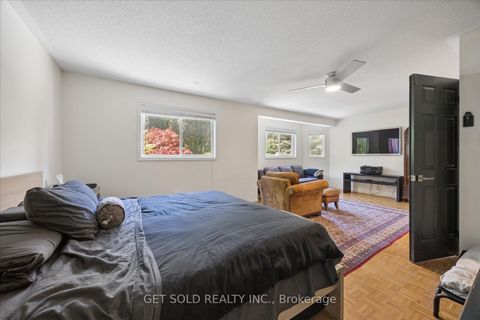 Photo 28 at 64 Spence Drive, Aurora Highlands, Aurora