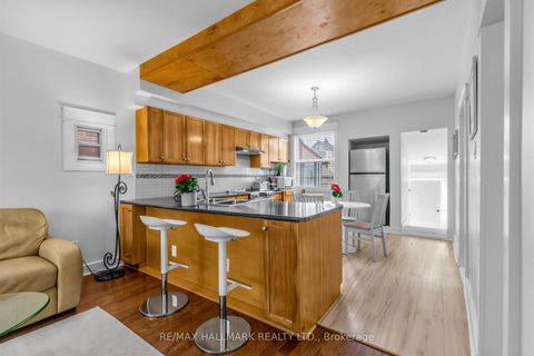 Photo 6 at 65 Wallington Avenue, Lumsden, Toronto