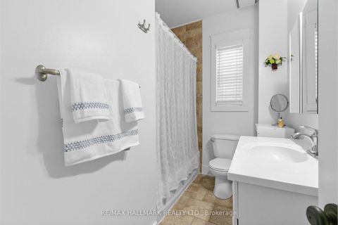 Photo 15 at 65 Wallington Avenue, Lumsden, Toronto