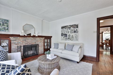 Photo 2 at 329 Millwood Road, Mount Pleasant East, Toronto