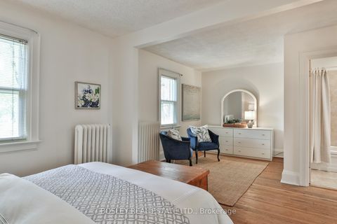 Photo 17 at 329 Millwood Road, Mount Pleasant East, Toronto
