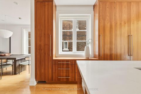 Photo 12 at 204 Beatrice Street, Little Italy, Toronto